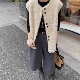 2025新款羊羔毛皮毛一体马甲韩版秋冬时尚坎肩女背心环保毛毛外套