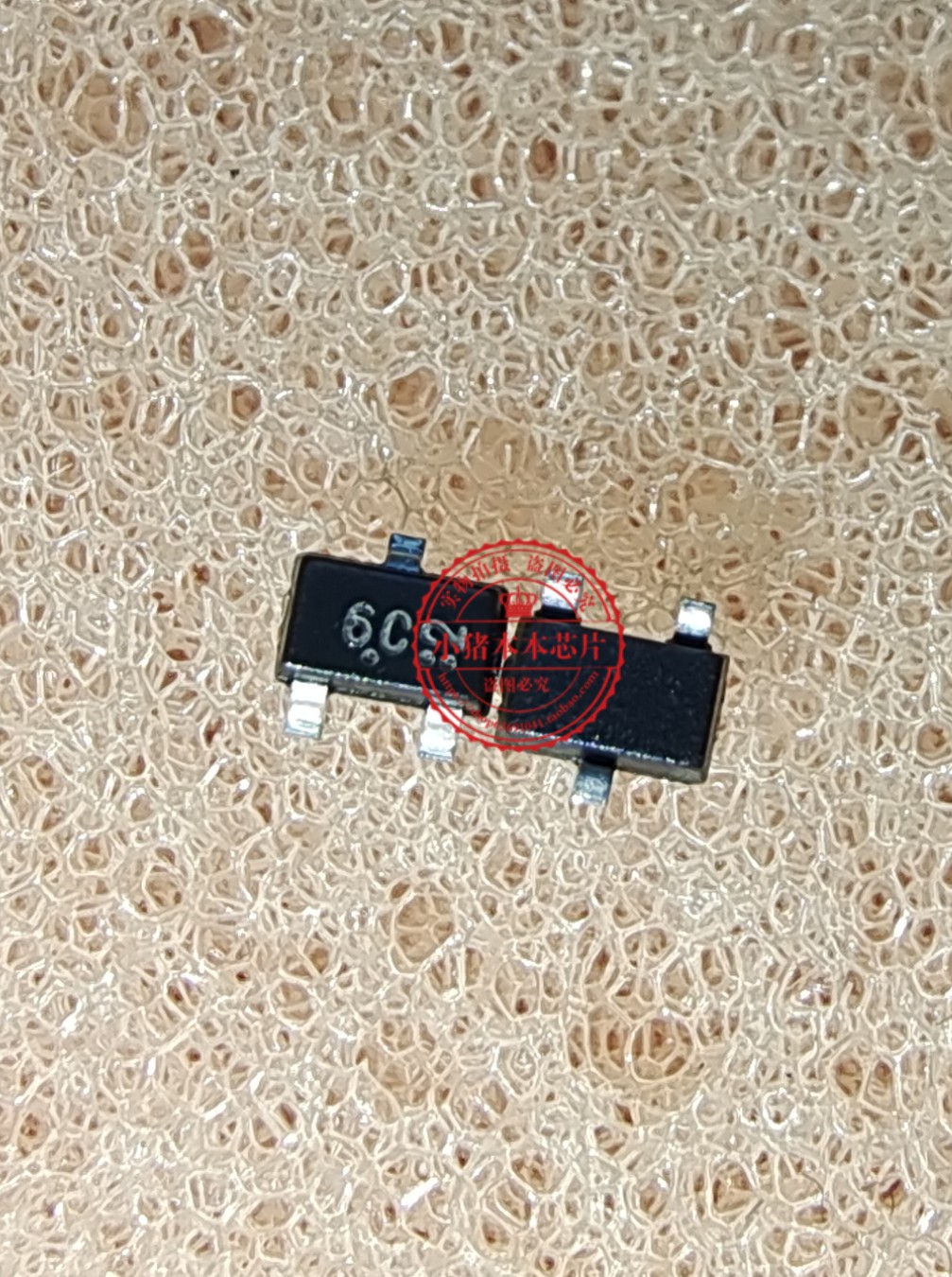 芯片2N7002丝印6C开头UP309