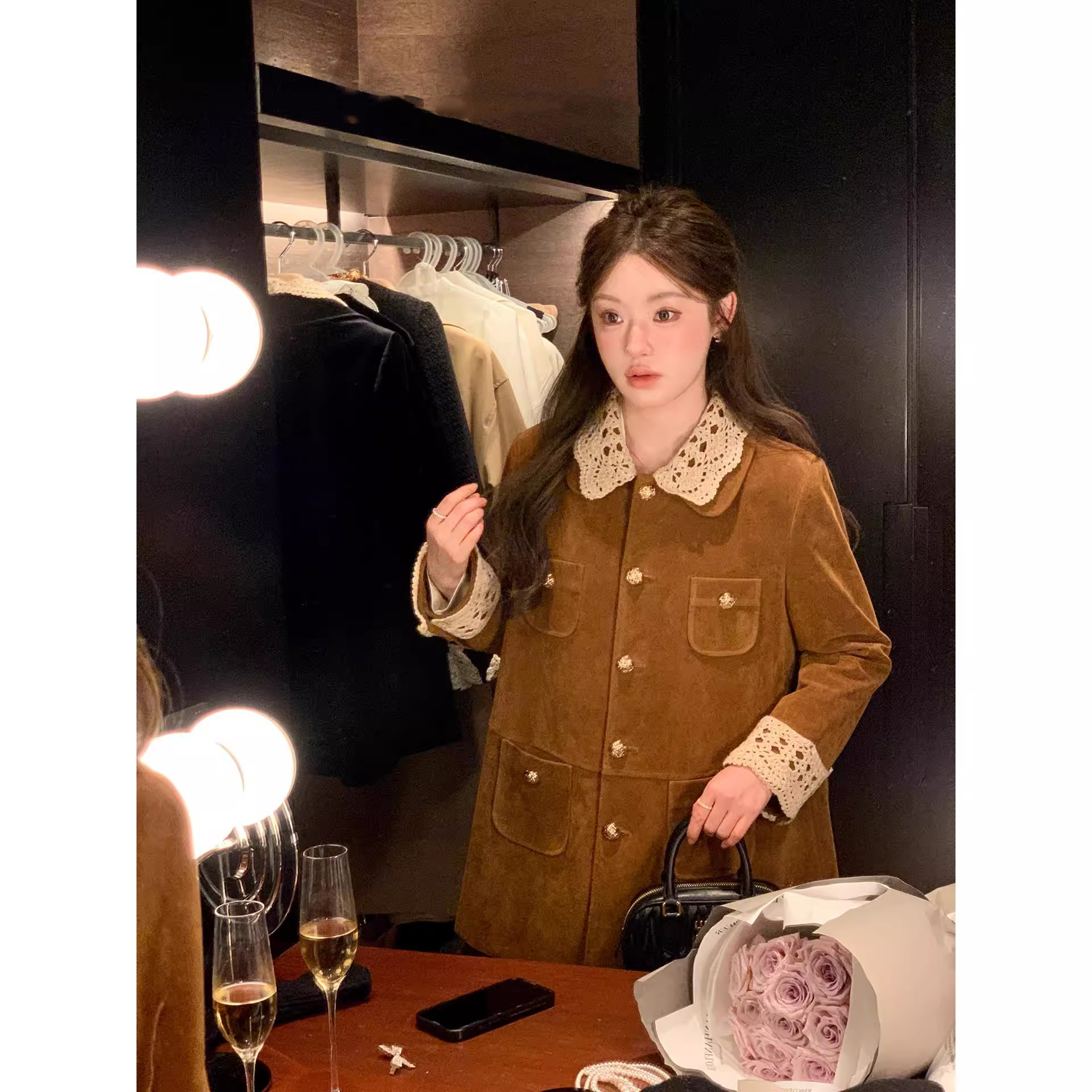 爵莱菲大码MIU系复古翻领中长款麂皮丝绒外套工装风衣女美拉德