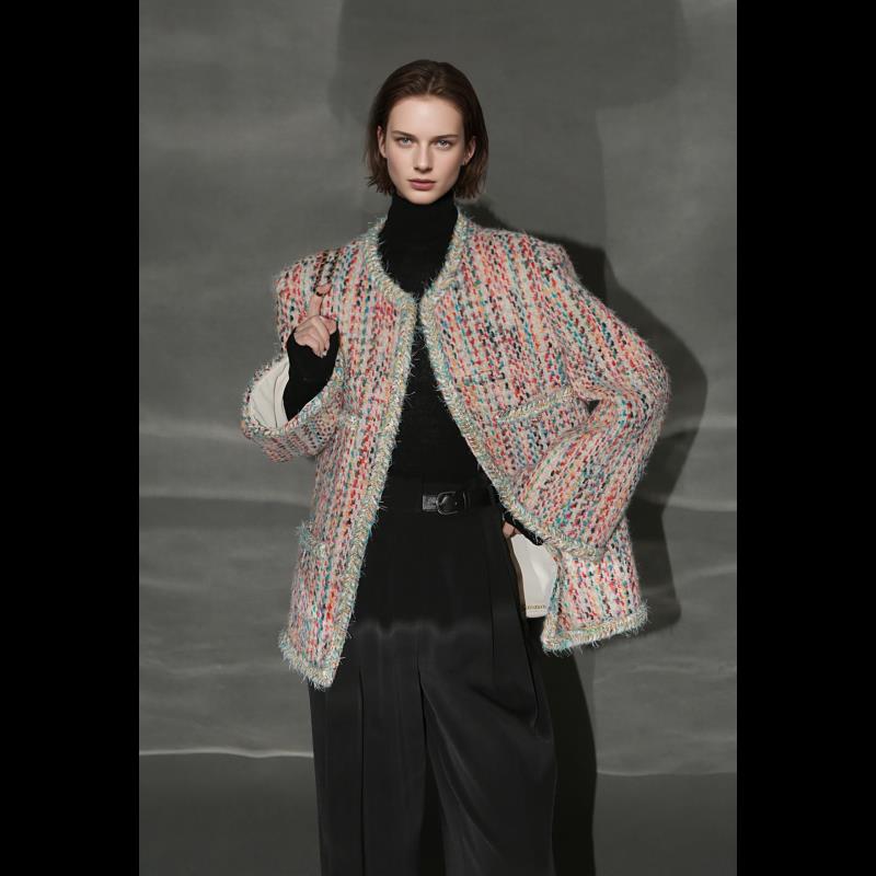 爵莱菲大码重工彩宝纱线小香风短外套手工编织粗花呢羽绒服胖mm