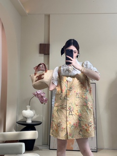 大码女装设计感假两件背带连衣裙拼接提花遮肚子黄色短袖夏季2025