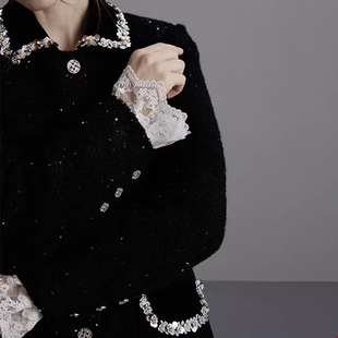 爵莱菲大码千金穿搭重工亮片黑色小香风款羽绒服毛呢外套女秋冬