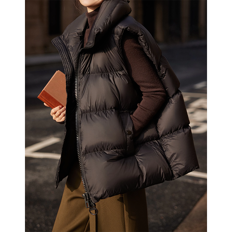 爵莱菲大码胖mm显瘦90鸭绒短款羽绒服马甲外套女冬季流行风格穿搭