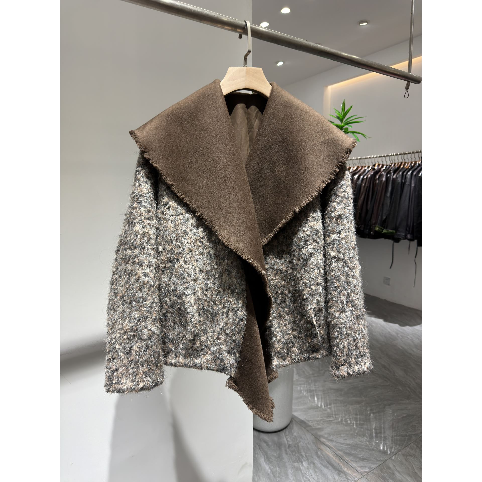 爵莱菲大码欧洲站2025秋季新款女气质简约设计师款羊绒大衣外套