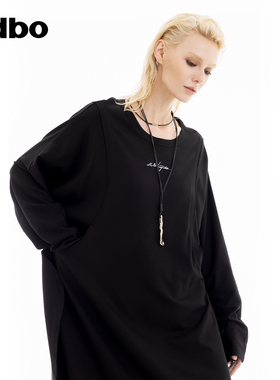 odbo/欧迪比欧圆领修身连衣裙女秋冬时尚运动休闲直筒裙宽松大码