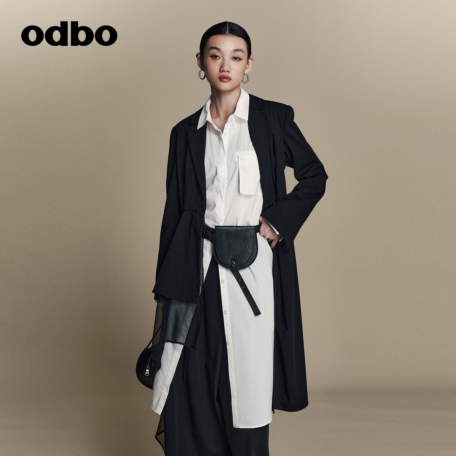 欧迪比欧不规则设计感连衣裙