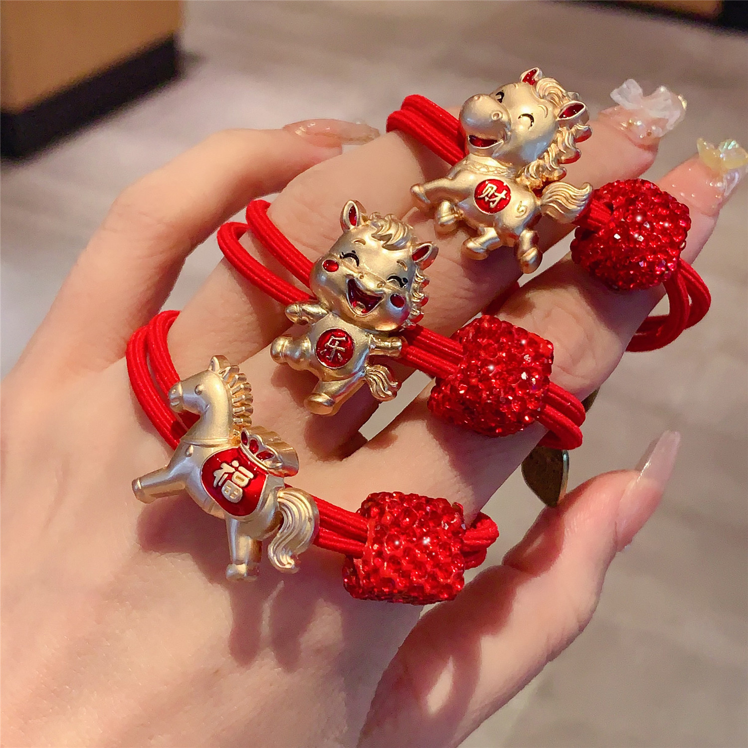 喜气洋洋~红色新年小马发圈