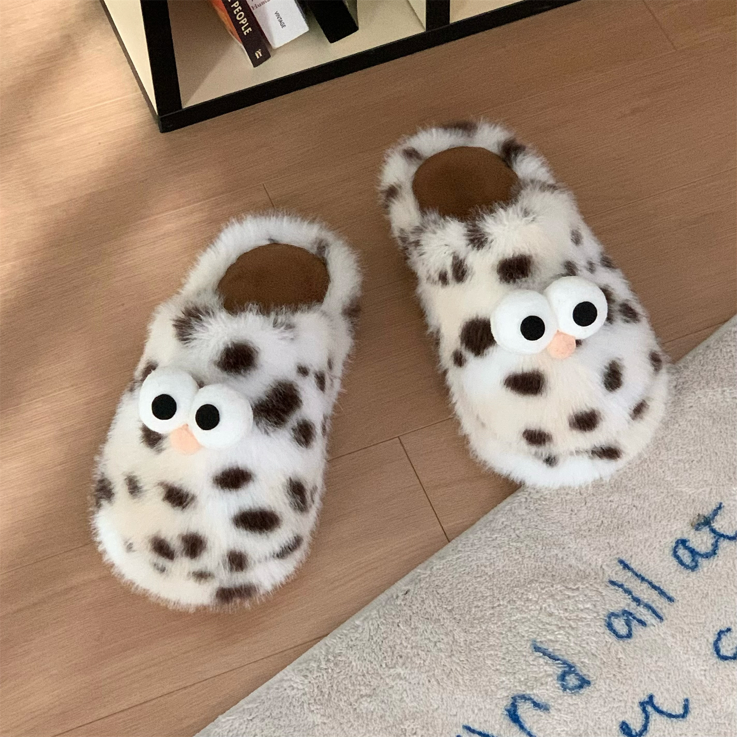 细细条搞怪大眼睛新款棉拖鞋