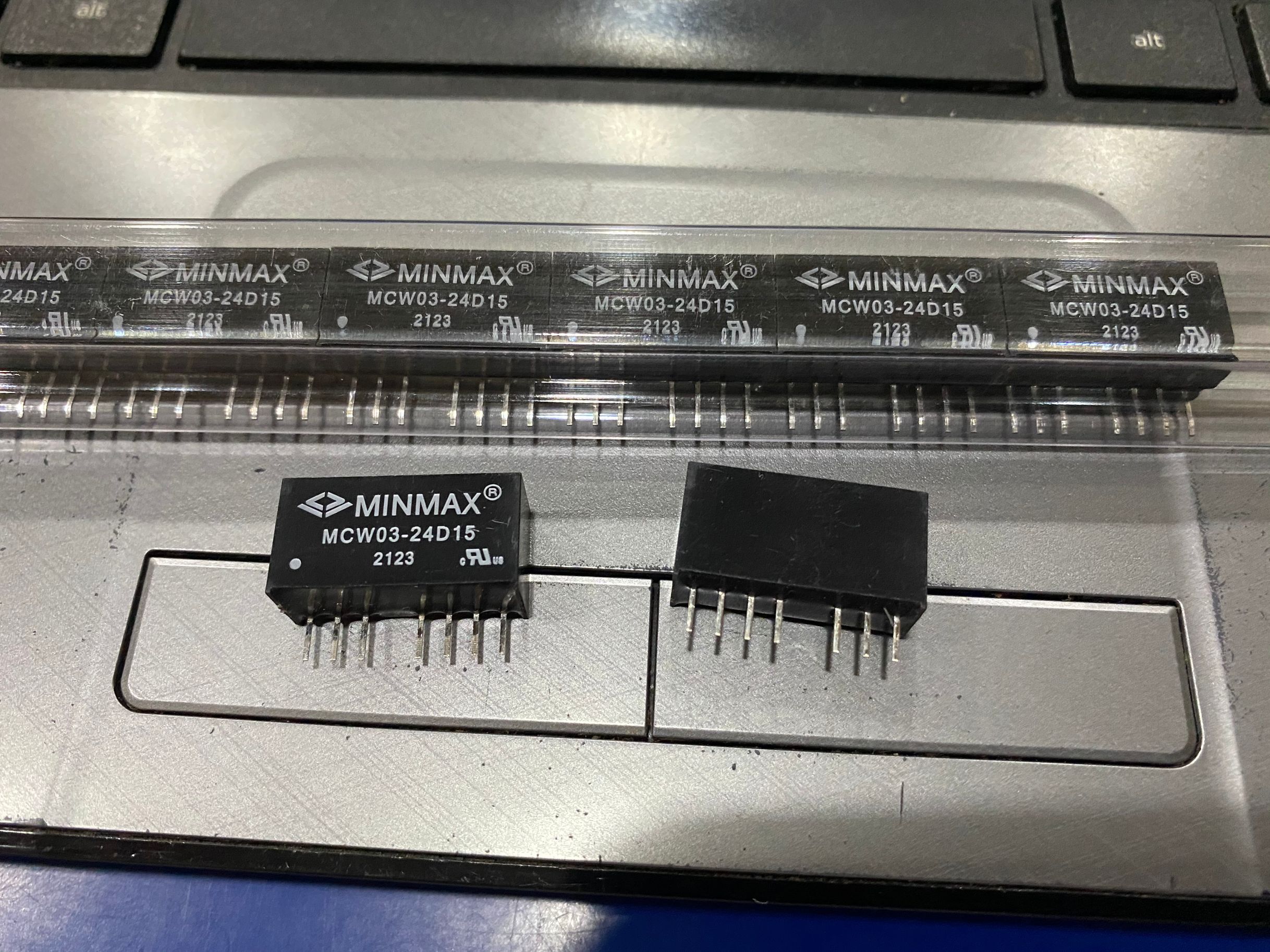 MINMAXMCW03-24D15电源模块