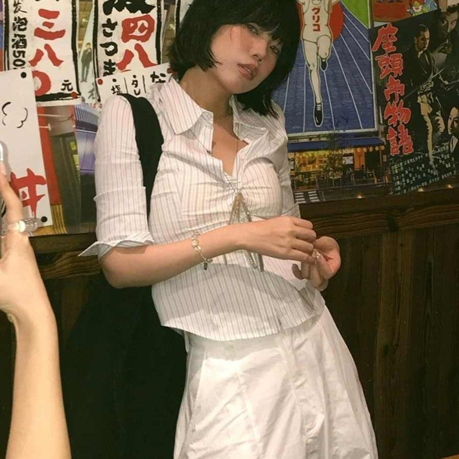 美式复古条纹衬衫女秋季中袖紧身衬衣外套修身显瘦辣妹上衣潮新款