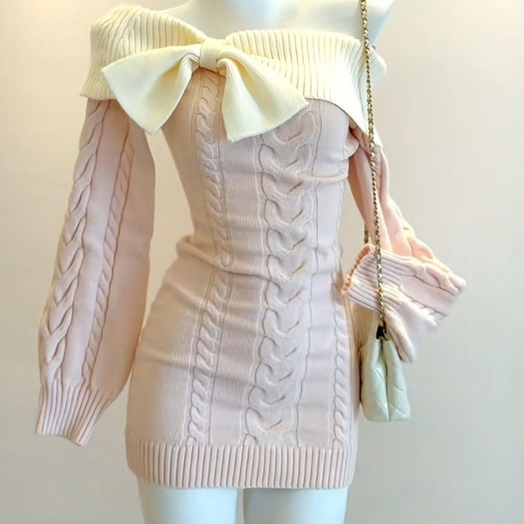 法式辣妹风蝴蝶结露肩针织连衣裙女秋冬新款收腰显瘦打底包臀裙子