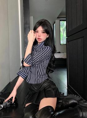 纯欲风辣妹竖条纹长袖收腰衬衣