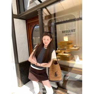 aaaaxbbb 三色全棉灯芯绒短裙通勤显瘦A字半身裙女秋冬 岛屿花园