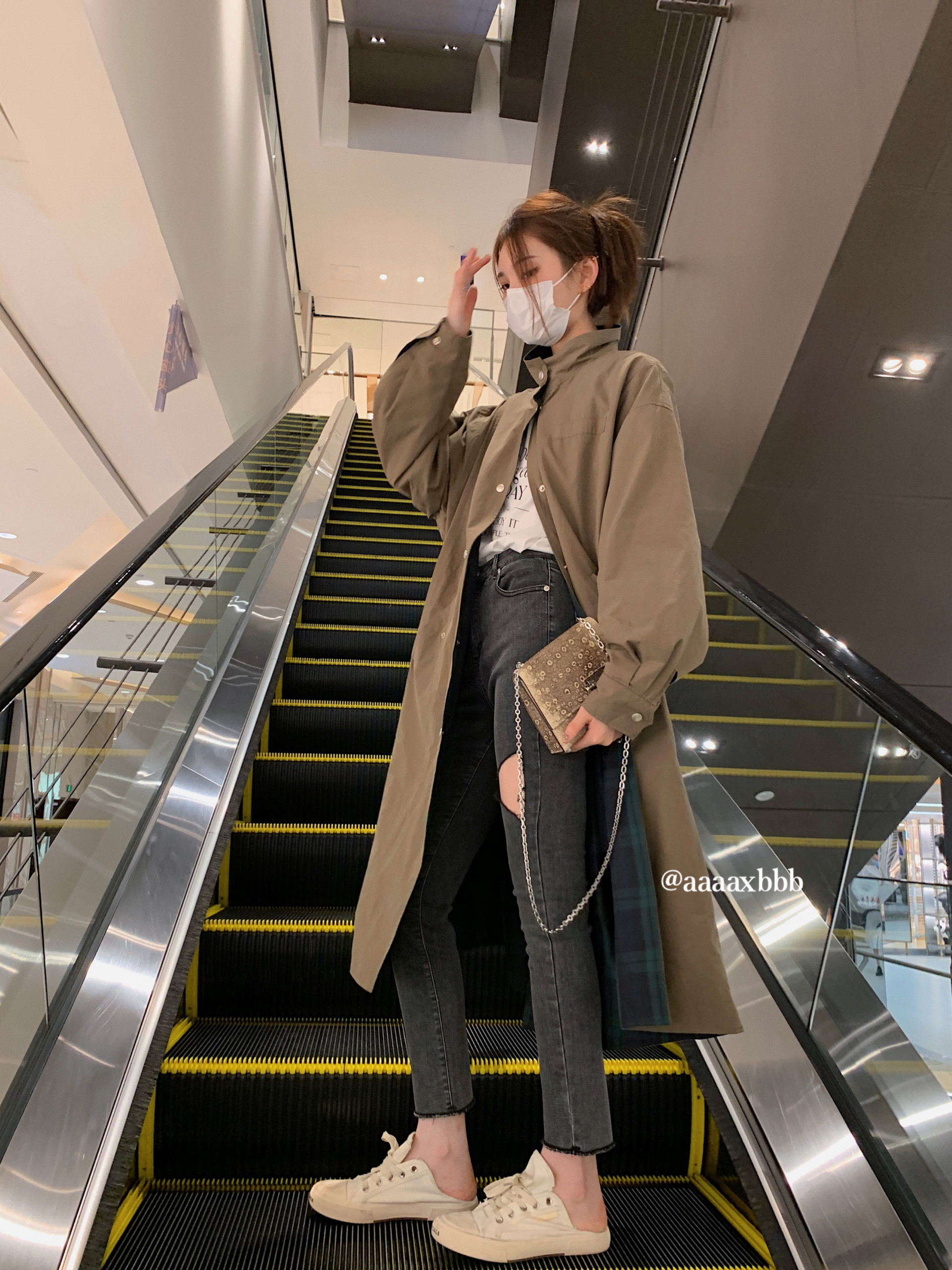 2022年秋季修身高腰牛仔裤