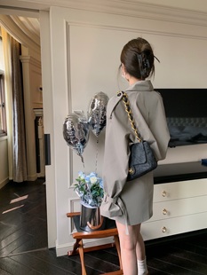 可拆卸设计风浅灰色短风衣英伦风半身裙套装 aaaaxbbb 墨尔本笔记