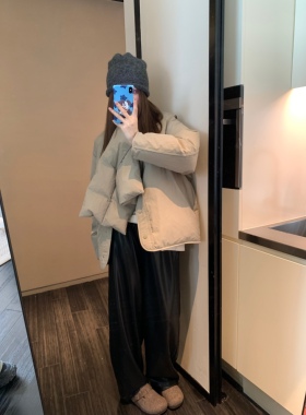 aaaaxbbbSeoul慵懒步调 90国标鸭绒羽绒服配围巾女保暖短款厚外套