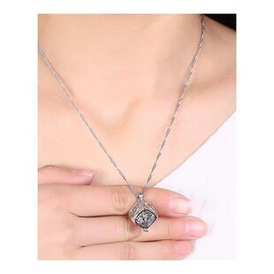 夜光新款创意发光生命之树项链款镂空情侣吊坠宠物毛发新款瓶