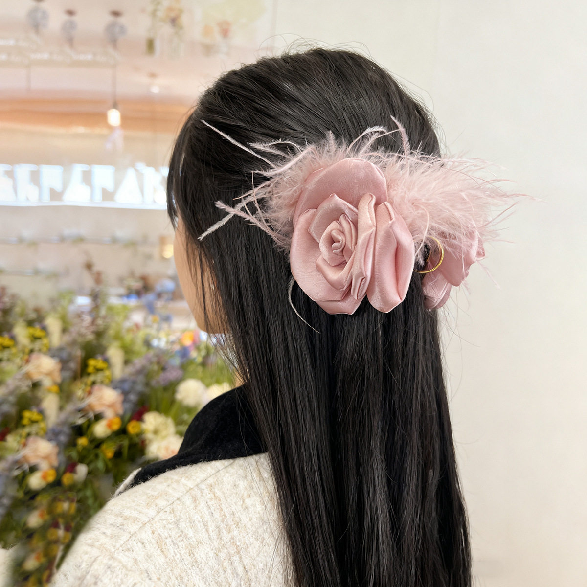 法式优雅鸵鸟毛山茶花抓夹立体玫瑰花优雅灵动鲨鱼夹装饰发饰发夹,饰品/流行首饰/时尚饰品新,发饰,淘宝优惠券,粉丝福利购,淘宝优惠卷