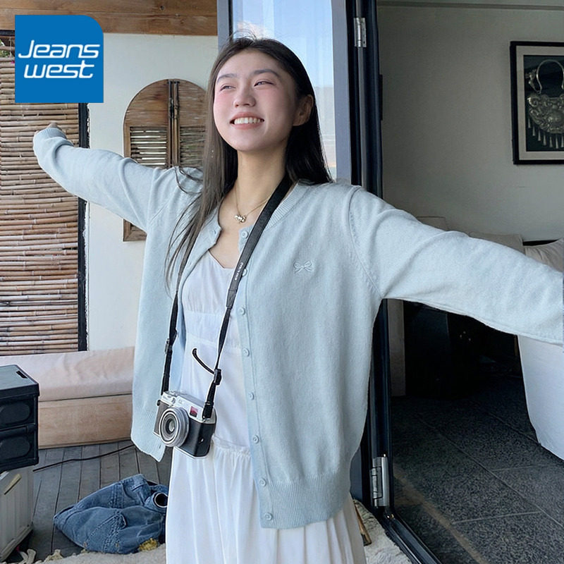 KCV真维斯圆领针织开衫女2026新款Baby蓝温柔通勤修身百搭开衫女,女装/女士精品,毛针织衫,淘宝优惠券,粉丝福利购,淘宝优惠卷