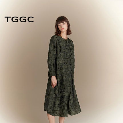台绣商城同款连衣裙长袖剪花肌理感洋气减龄秋季新款F37159