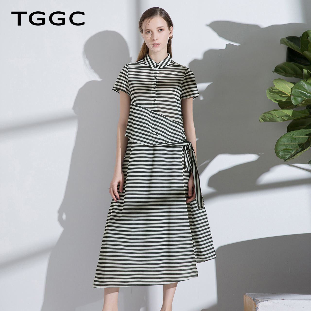 TGGC2018ÄêÏÄװпîͨÇÚ³¤¿î³ÄÉÀȹ¿íËÉÏÔÊÝÌõÎÆÆ´½ÓÁ¬ÒÂȹF22575