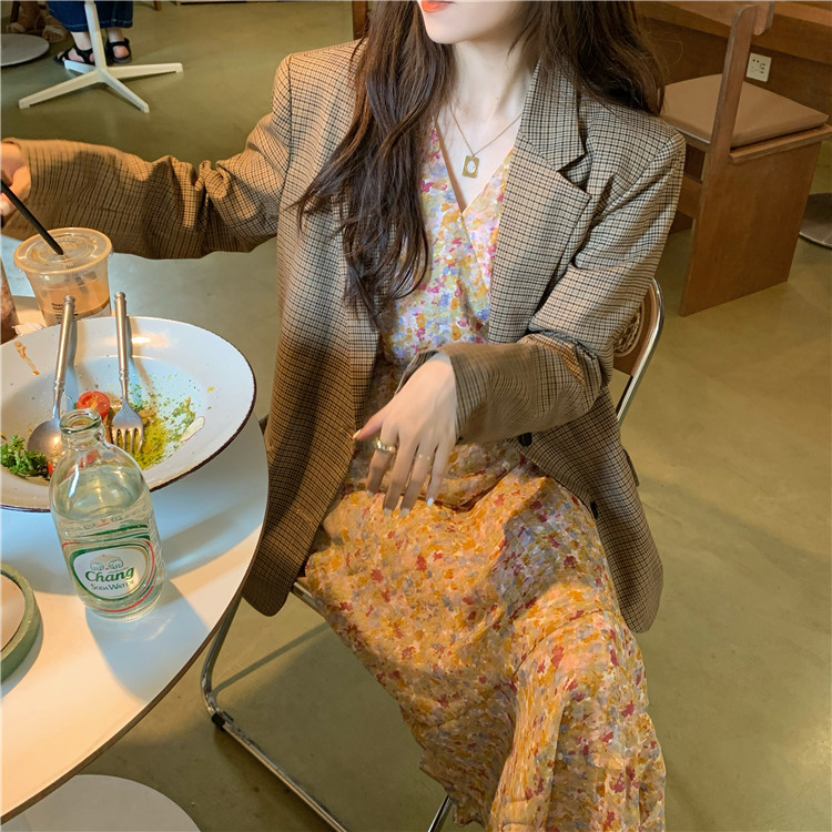 Real auction and real price chic Korean style Plaid suit + warehouse Floral Chiffon Dress