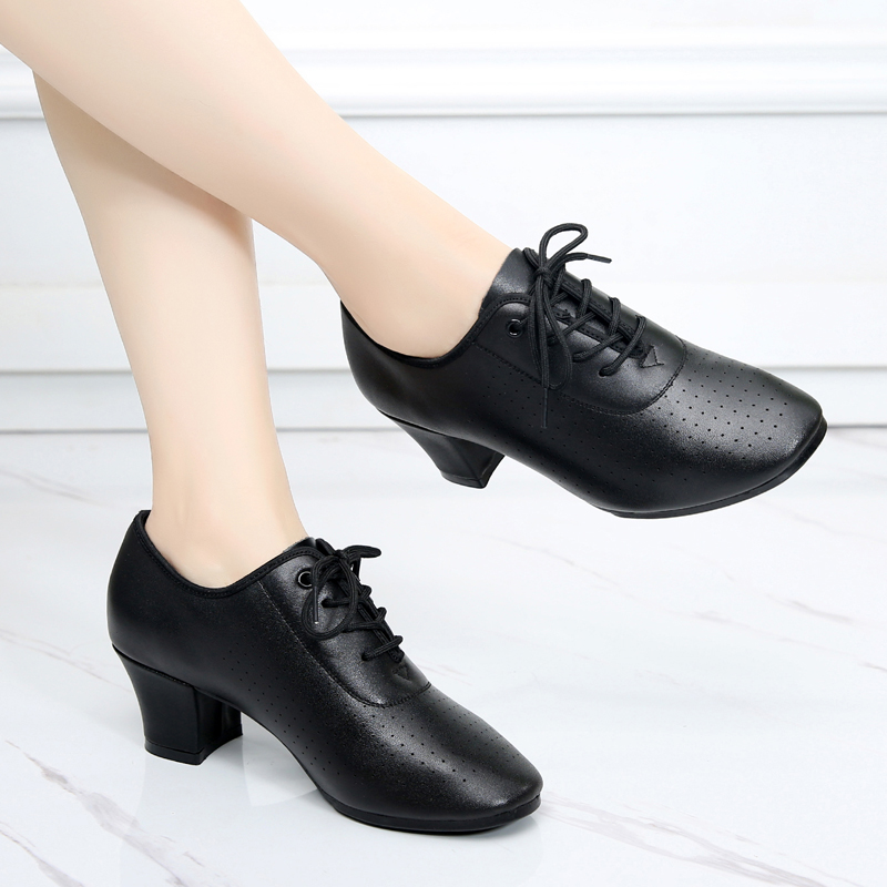 牛皮广场舞摩登鞋女成人软底中跟室外真皮水兵舞拉丁交谊舞蹈鞋
