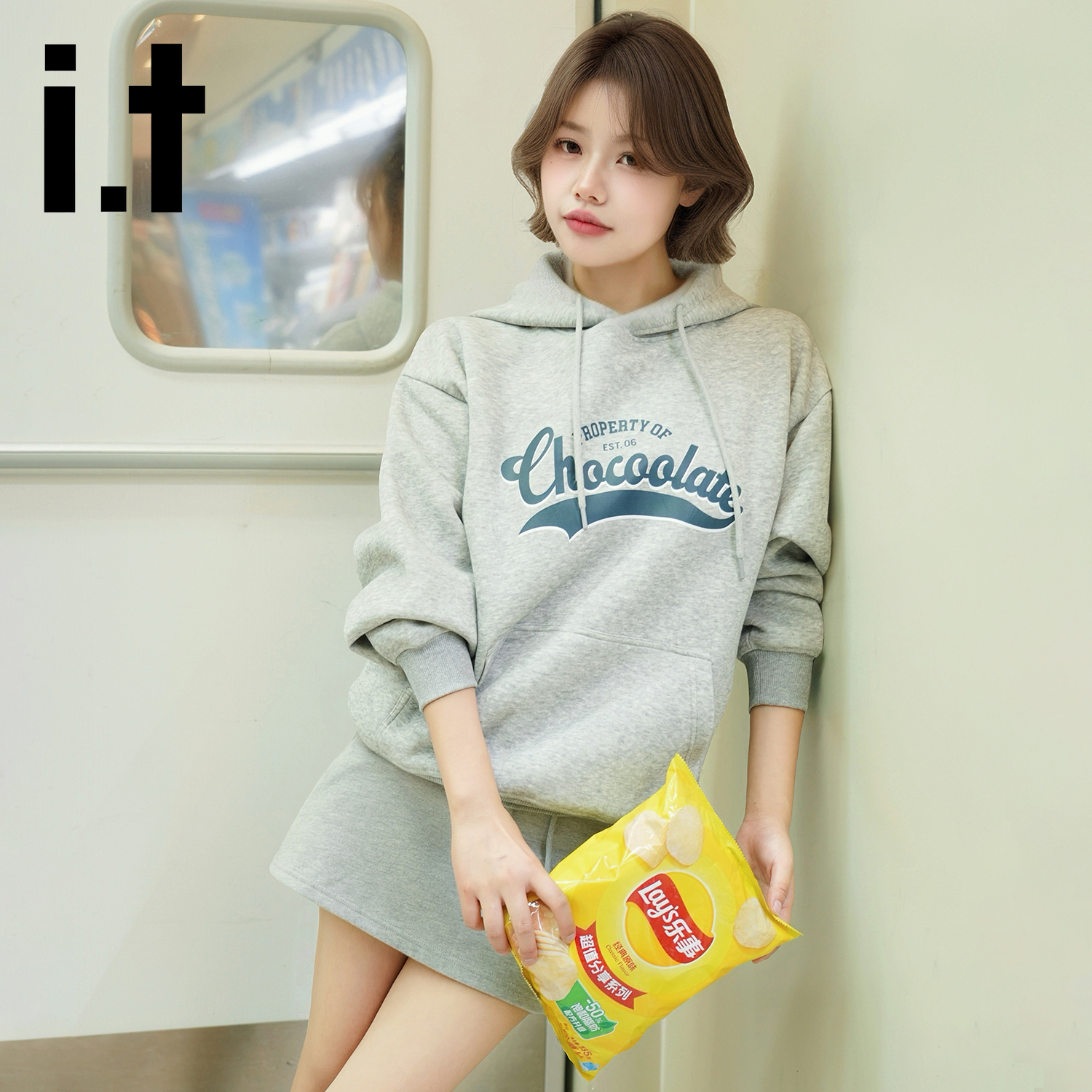 itCHOCOOLATE重磅连帽卫衣