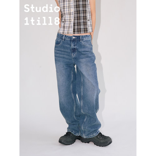 Studio1till8苹果刺绣牛仔裤