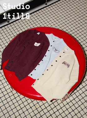 Studio1till8 “Toothache zoo”灰色/卡其/红色做旧感针织开衫