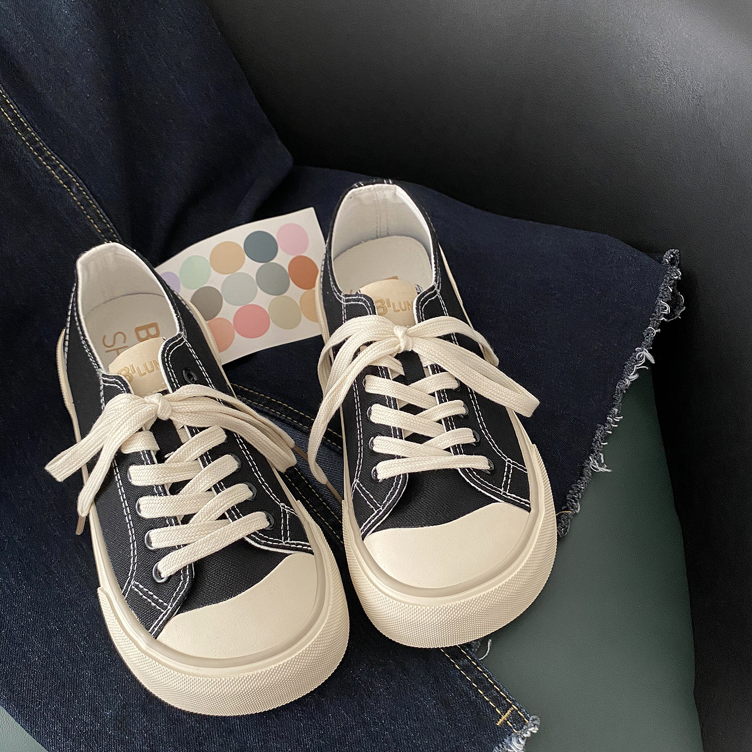 六月初品奶fufu芒果头帆布鞋设计感小众韩版可爱复古显脚小丑萌鞋