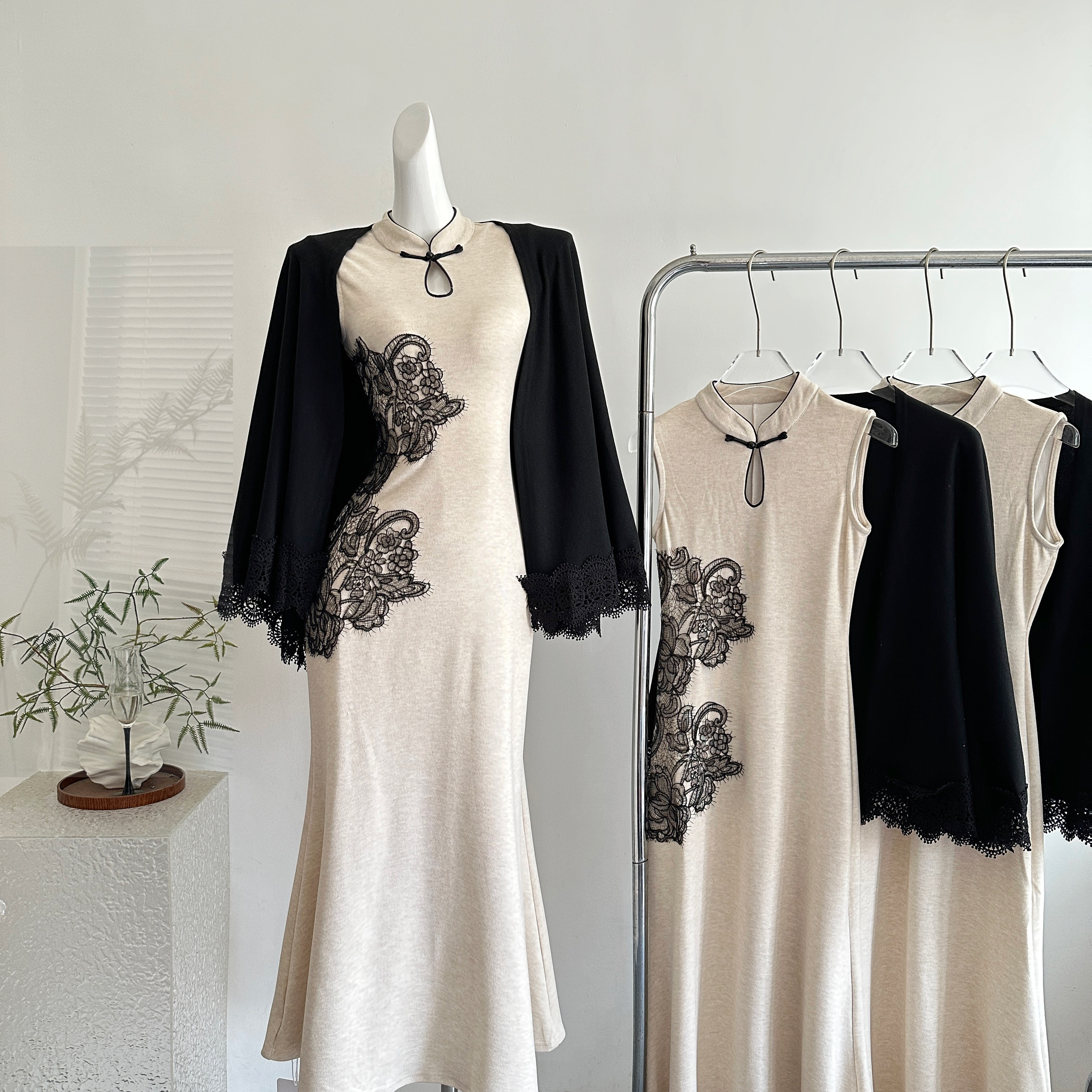 木子李的李2025初秋新中式无袖旗袍针织连衣裙长裙开衫两件套套装