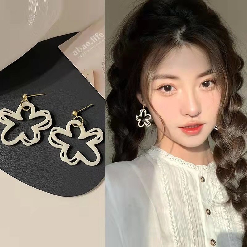 镂空白色花朵耳环女2025新款爆款春夏季气质夸张个性耳饰耳钉耳坠