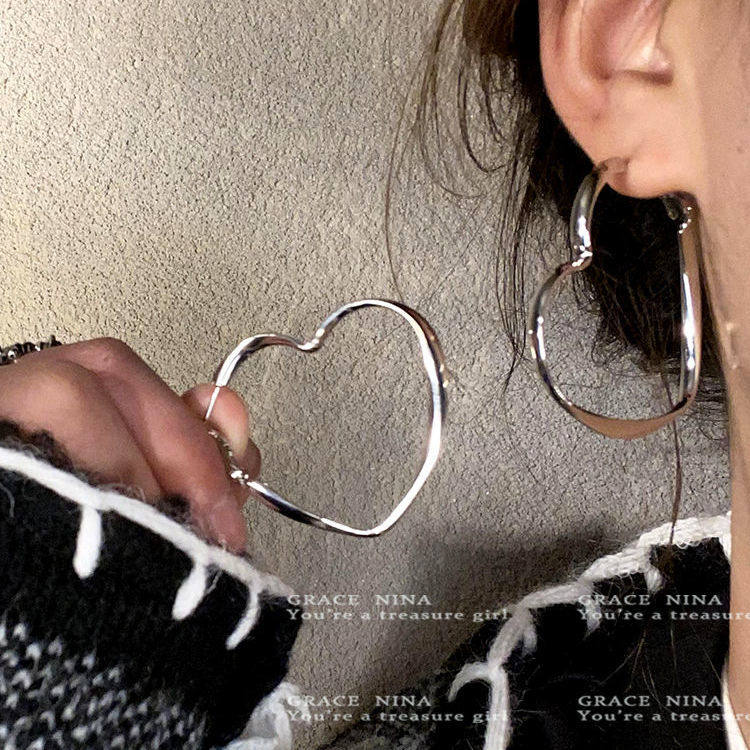 极简风银色爱心耳环2024新款爆款冷淡风耳钉耳扣夸张气质耳饰耳圈,饰品/流行首饰/时尚饰品新,耳环,淘宝优惠券,粉丝福利购,淘宝优惠卷