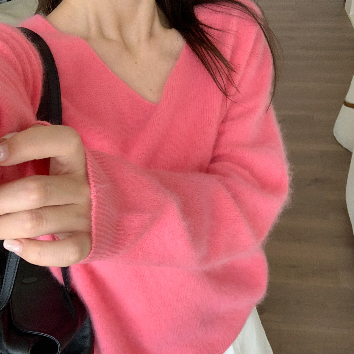 芭妮Bonnet档口主推5羊绒简约一体机无缝v领针织衫（含9N75bl07