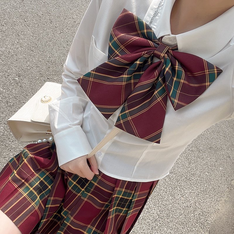 明日酱自制～巨大山楂树大平角衬衣超大蝴蝶结jk超大领结巨羽根