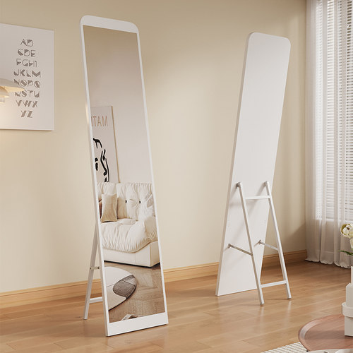 简约风穿衣镜适合各种家装风格