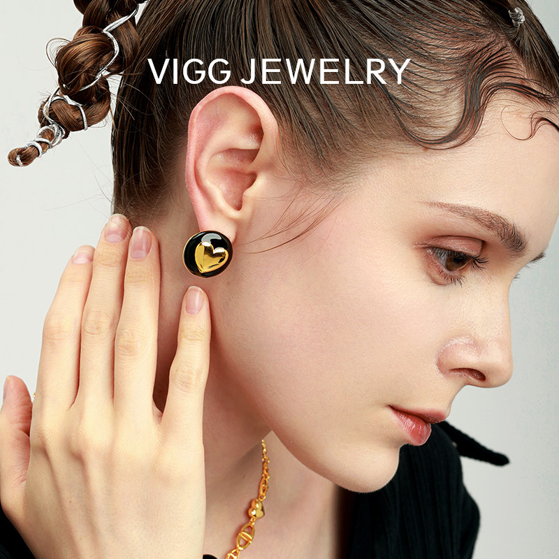 VIGG爱心胶囊耳钉女小众设计2026年新款潮耳环高级感纯银耳针耳饰