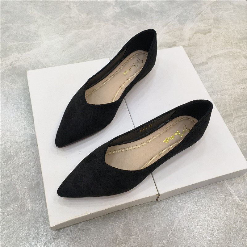 尖头单鞋子黑色2026春秋季新款简约平底浅口软底瓢鞋舒适工作鞋子