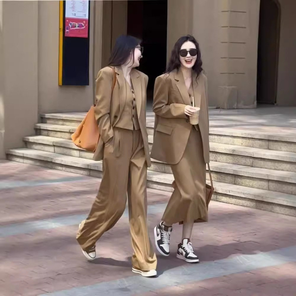 24050成套搭配女装秋季高级感西装外套小香风欧货职业三件套装裙