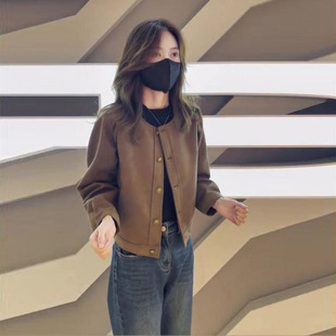 今年春秋流行的漂亮小香风好看短款咖色外套女春秋2025新款爆款