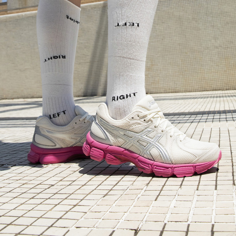 ASICSTIGER亚瑟士女子跑步鞋GEL-EXALT 2新款轻便透气休闲运动鞋