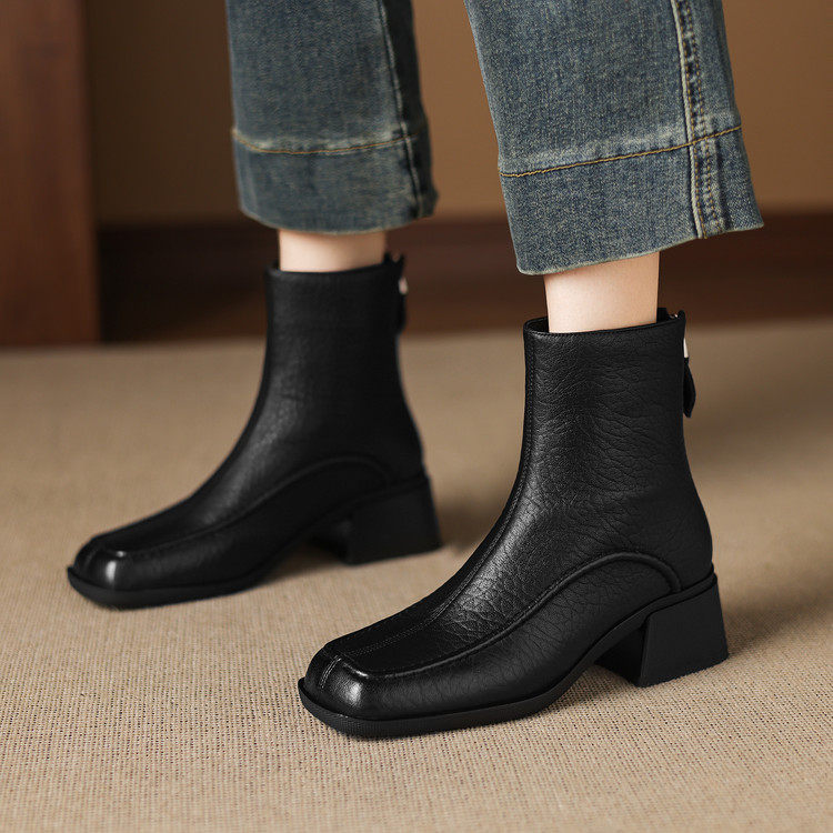 全羊皮高级感小短靴女软皮黑色百搭方头中跟短筒靴真皮靴子切尔西
