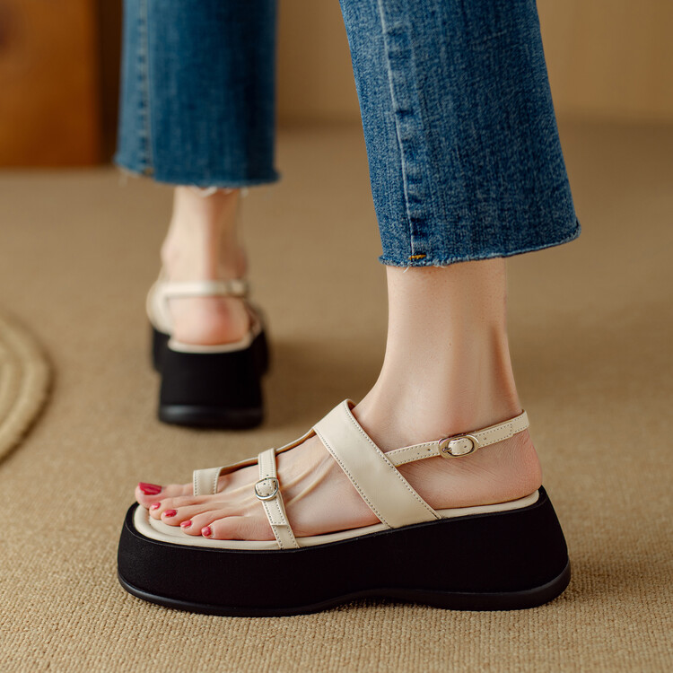 2024夏季新款厚底凉鞋女增高真皮罗马鞋夹趾松糕底沙滩女鞋子