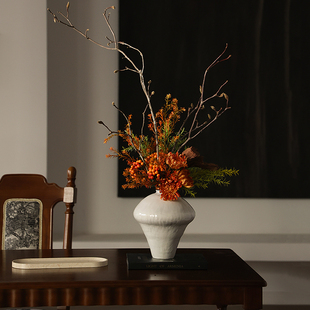 形上白色月亮罐陶瓷花瓶设计感日式侘寂风摆件青年艺术家花器作品