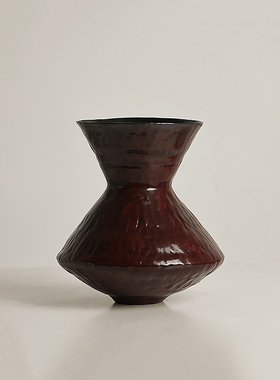 侘寂风陶瓷花瓶摆件红色大漆家居民宿软装饰品小众艺术复古风花器