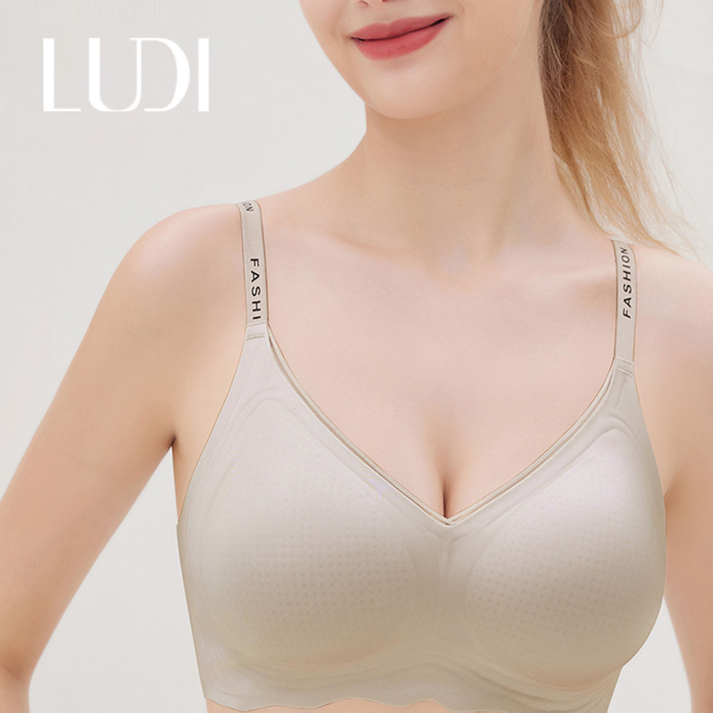 露迪尚品无痕文胸女聚拢提拉超薄裸色内衣防下垂软支撑LDA263165