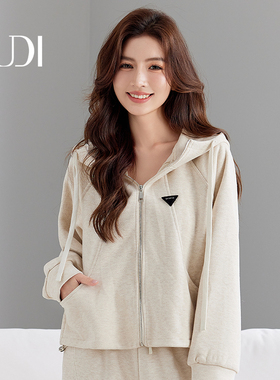露迪尚品春季连帽开衫长袖短款宽松休闲运动风卫衣外套LDW250031