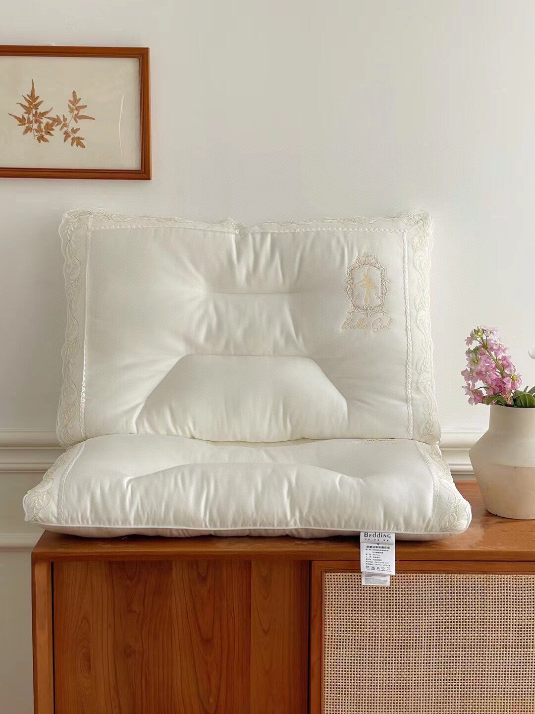 法式芭蕾女孩轻奢枕头枕芯高端仪征羽丝绒夹棉绣花加蕾丝花边柔软