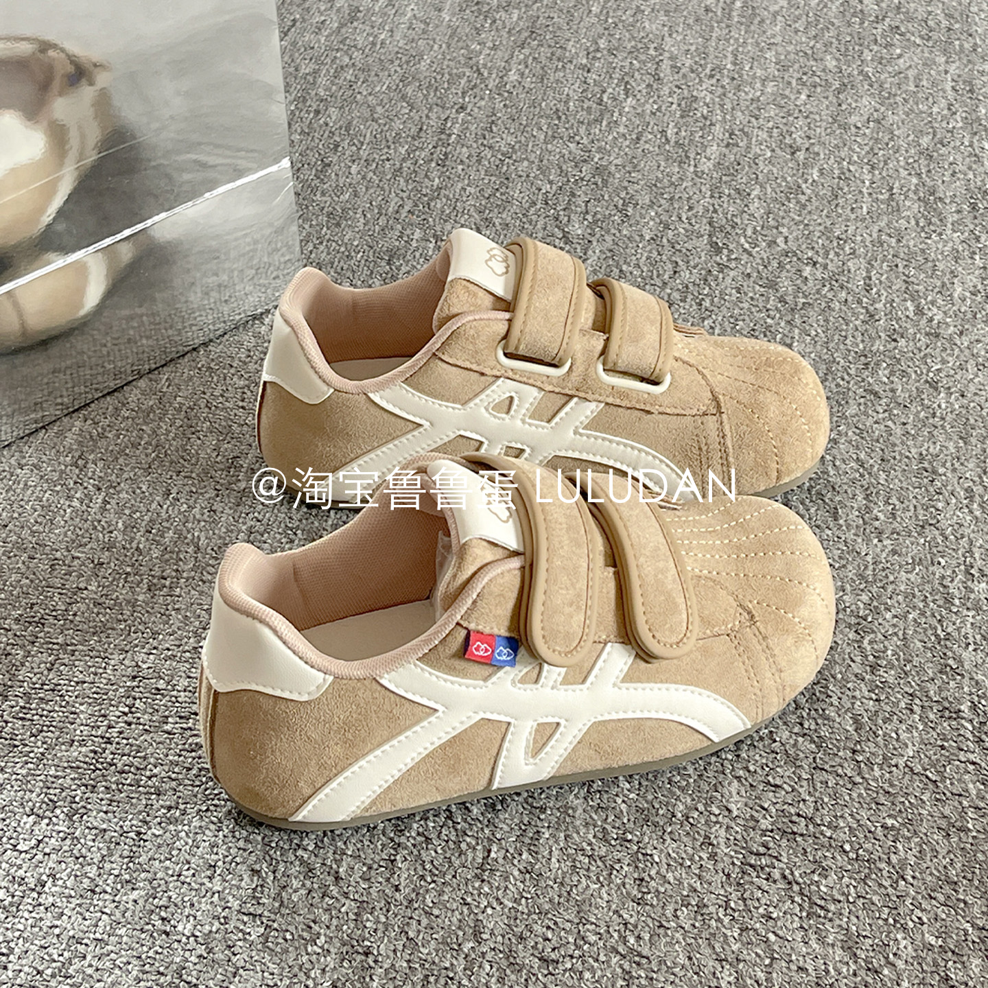 鲁鲁蛋 魔术贴厚底小白鞋女款2025新款秋冬女鞋板鞋复古德训鞋子